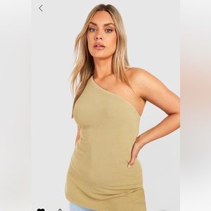 Boohoo plus one shoulder long like split top